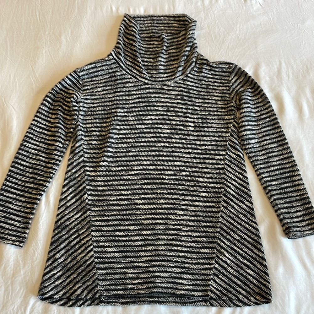 J. Jill Lightweight Mock Neck Sweater - XS